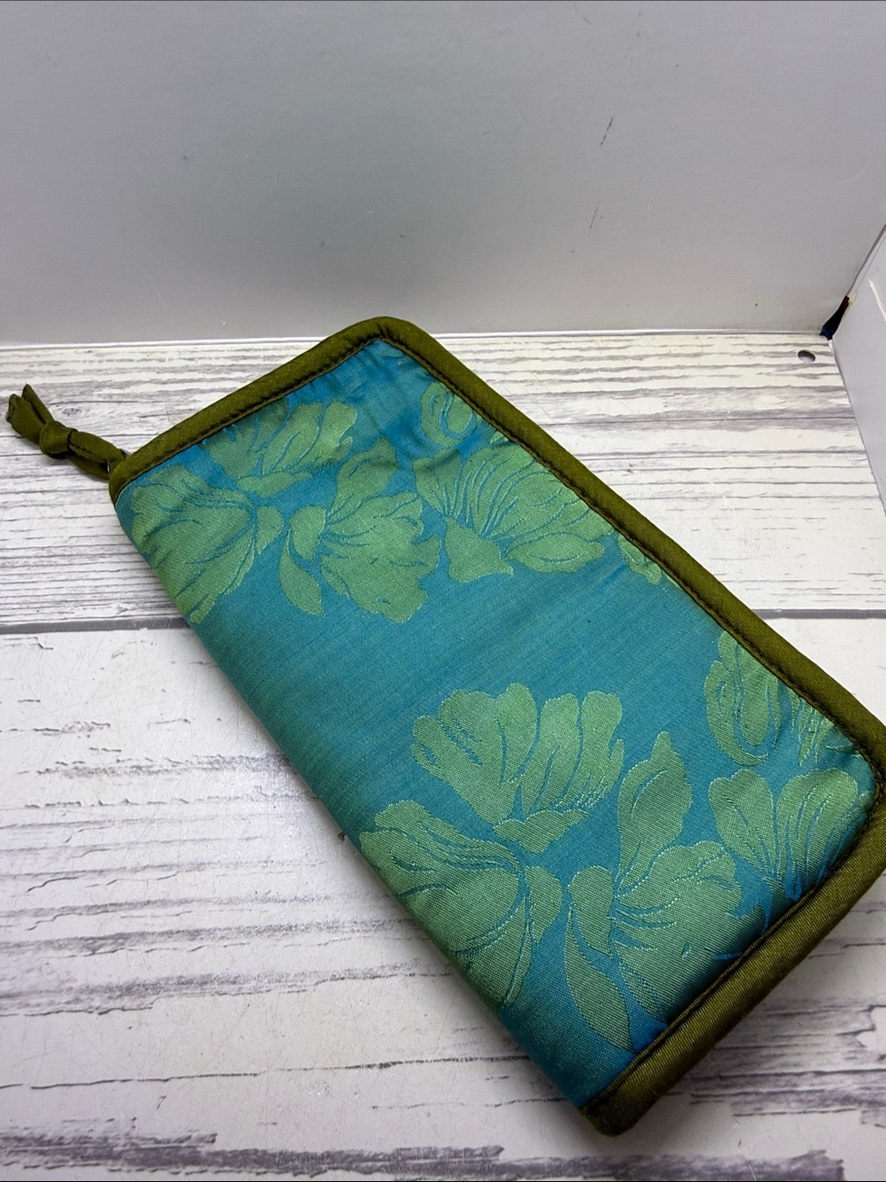 Lantern Moon Knitting Needle Case - Picture 3 of 5